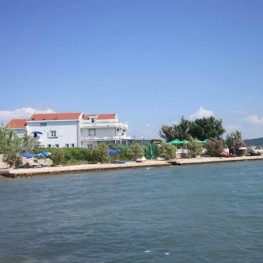 Apartment Apartmenthaus Villa Anita Rtina